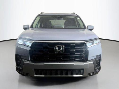 Sonic Gray Pearl 2026 Honda Pilot Elite