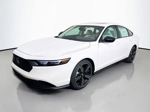 Platinum White Pearl 2026 Honda Accord SE