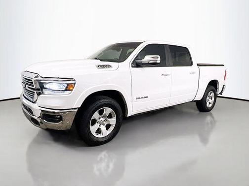 Bright White Clearcoat 2022 RAM 1500 Laramie