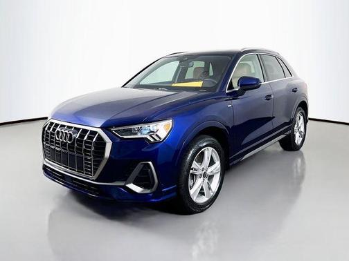 2024 Audi Q3 45 S line Premium