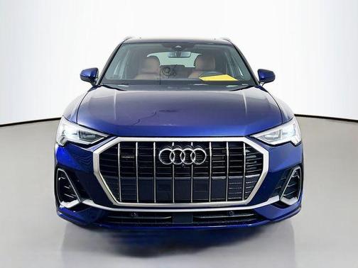 2024 Audi Q3 45 S line Premium