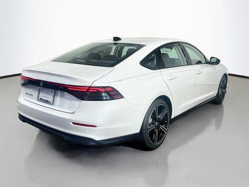 Platinum White Pearl 2026 Honda Accord SE