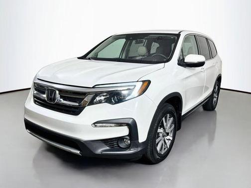 Platinum White Pearl 2021 Honda Pilot EX