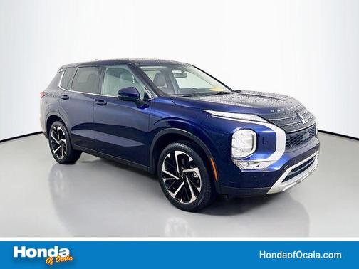 Cosmic Blue Metallic 2023 Mitsubishi Outlander SE