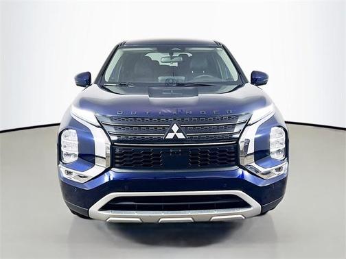 2022 Mitsubishi Outlander SE