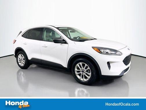 Oxford White 2022 Ford Escape SE