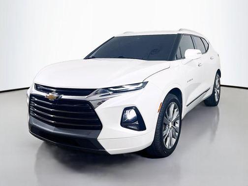 Iridescent Pearl Tricoat 2020 Chevrolet Blazer Premier