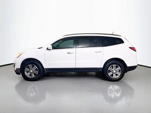 Summit White 2017 Chevrolet Traverse 1LT