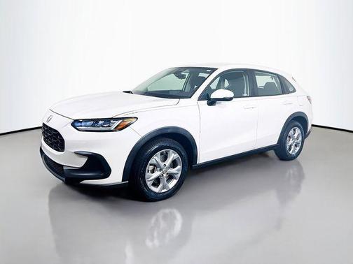 Platinum White Pearl 2023 Honda HR-V LX