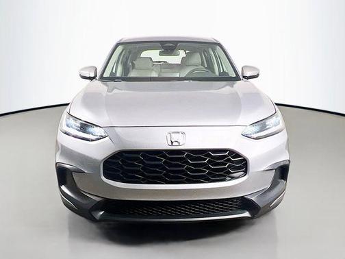 Lunar Silver Metallic 2025 Honda HR-V LX