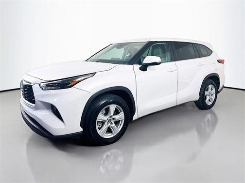 2023 Toyota Highlander LE