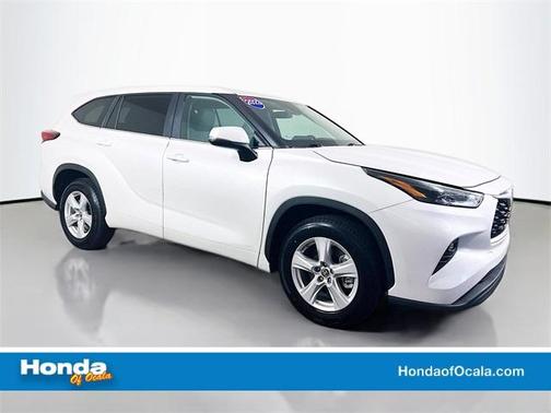 2023 Toyota Highlander LE