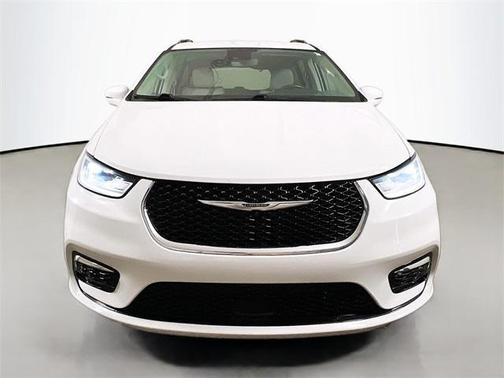 2021 Chrysler Pacifica Touring-L