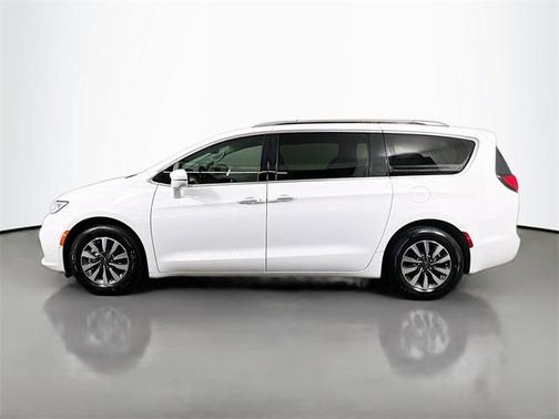 2021 Chrysler Pacifica Touring-L