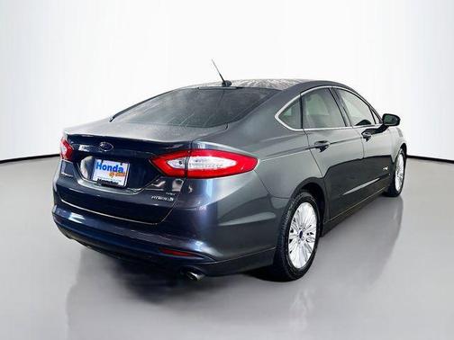 2015 Ford Fusion Hybrid SE