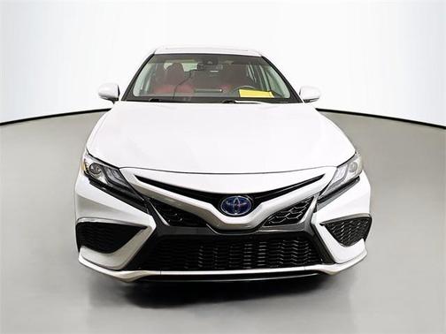 2023 Toyota Camry Hybrid XSE