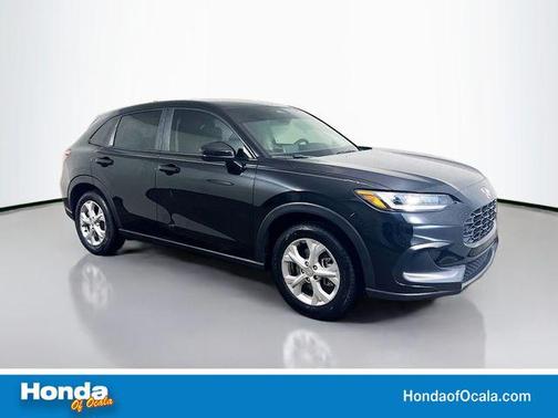 Crystal Black Pearl 2024 Honda HR-V LX
