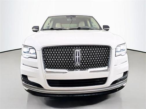 2023 Lincoln Navigator L Reserve