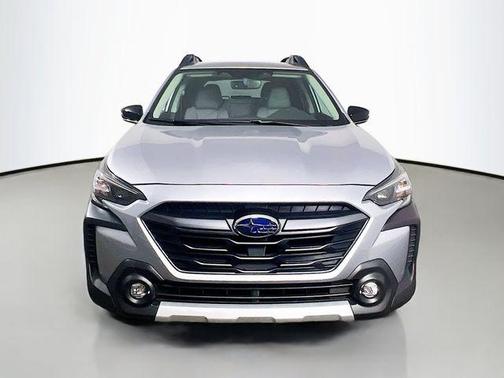 Ice Silver Metallic 2025 Subaru Outback Limited