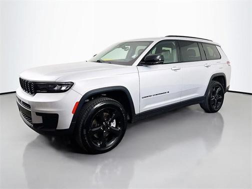 2023 Jeep Grand Cherokee L Laredo