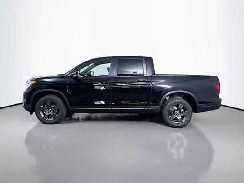 Crystal Black Pearl 2026 Honda Ridgeline TrailSport