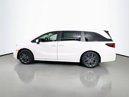 Platinum White Pearl 2026 Honda Odyssey Touring