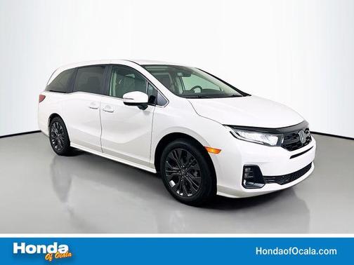 Platinum White Pearl 2026 Honda Odyssey Touring