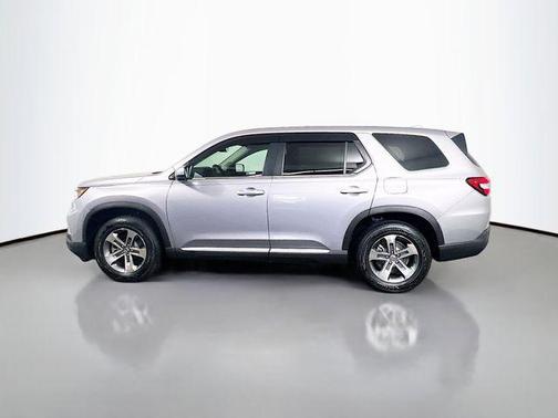 Lunar Silver Metallic 2025 Honda Pilot EX-L