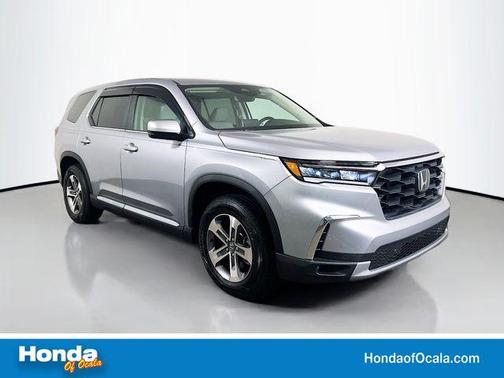 Lunar Silver Metallic 2025 Honda Pilot EX-L