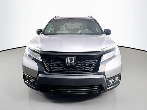 Lunar Silver Metallic 2019 Honda Passport Elite