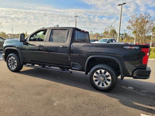 2024 Chevrolet Silverado 2500 Custom