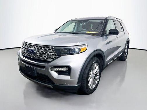 Silver Metallic 2023 Ford Explorer Limited