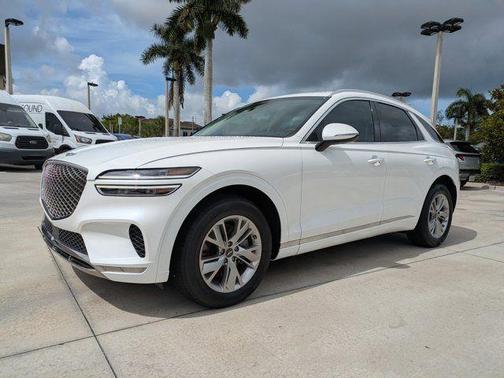 White 2023 Genesis GV70 2.5T