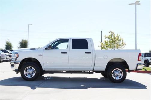 2022 RAM 2500 Tradesman Crew Cab 4x4 6'4' Box