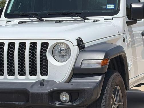 Bright White Clearcoat 2024 Jeep Wrangler Sport S
