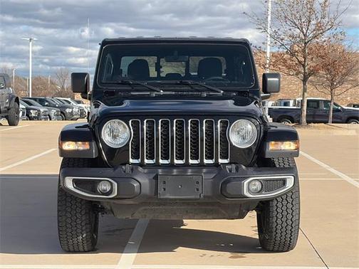 2023 Jeep Gladiator Overland