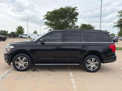 Agate Black Metallic 2023 Ford Expedition XLT