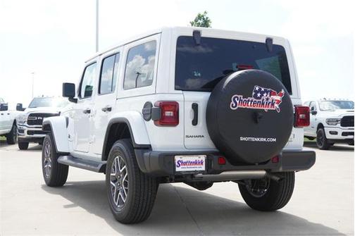 2025 Jeep Wrangler 4-Door Sahara 4x4