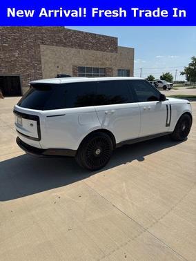 2023 Land Rover Range Rover P400 SE