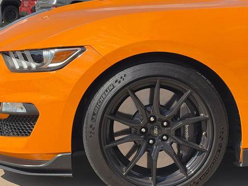 Orange Fury Metallic Tri-Coat 2019 Ford Shelby GT350 Base