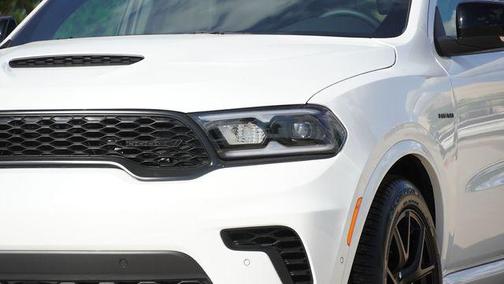 DB Black Clearcoat 2026 Dodge Durango GT Premium HEMI V8 AWD