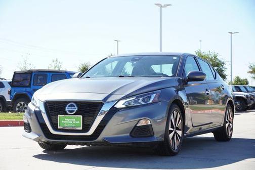 2022 Nissan Altima 2.5 SV