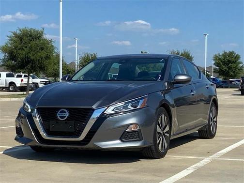 2022 Nissan Altima 2.5 SV
