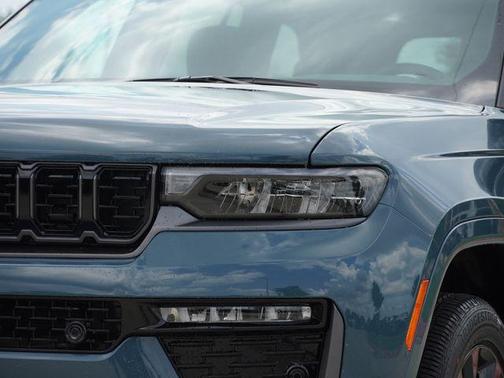 Steel 2026 Jeep Grand Cherokee Limited