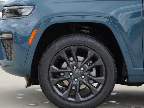 Steel 2026 Jeep Grand Cherokee Limited