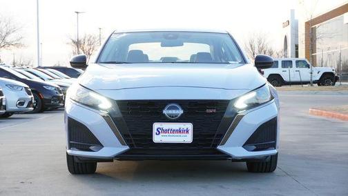 2024 Nissan Altima SR FWD