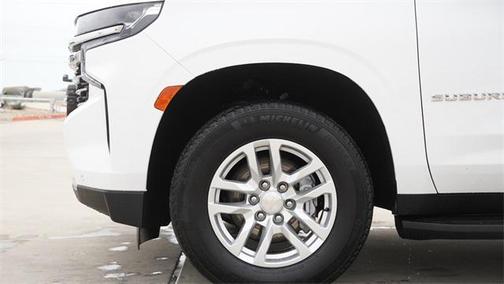 2024 Chevrolet Suburban LT