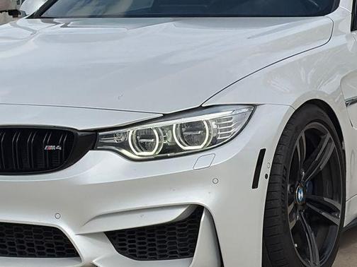 Alpine White 2016 BMW M4 Base