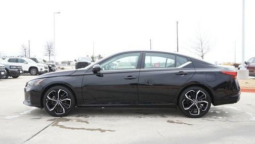 2024 Nissan Altima SR FWD