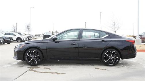 2024 Nissan Altima SR FWD